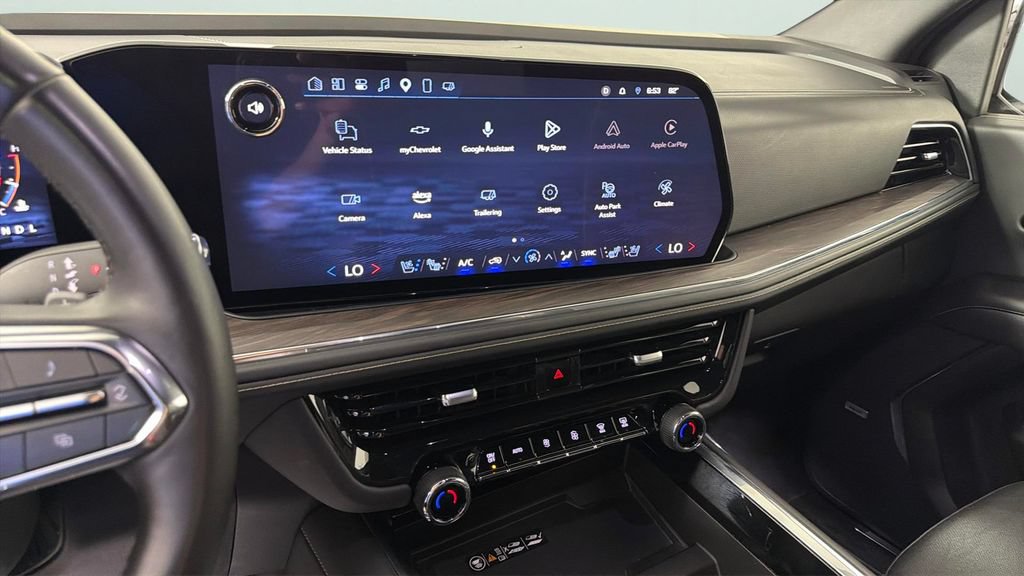 Certified 2025 Chevrolet Suburban Premier AWD/4WD image 23