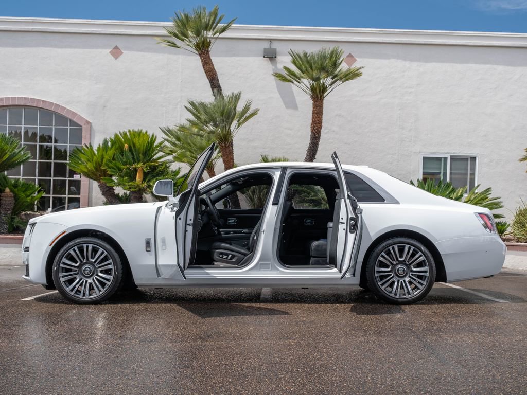 Used 2022 Rolls-Royce Ghost AWD/4WD image 41