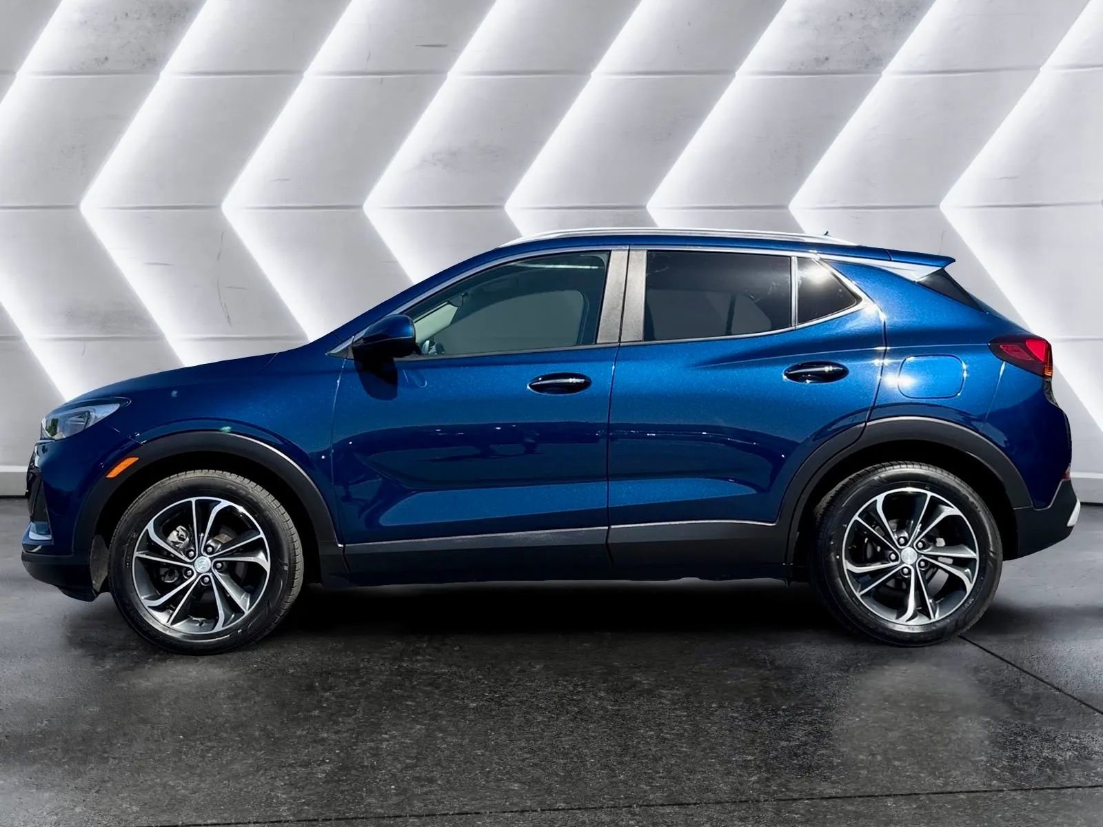 Used 2023 Buick Encore GX Select FWD image 5