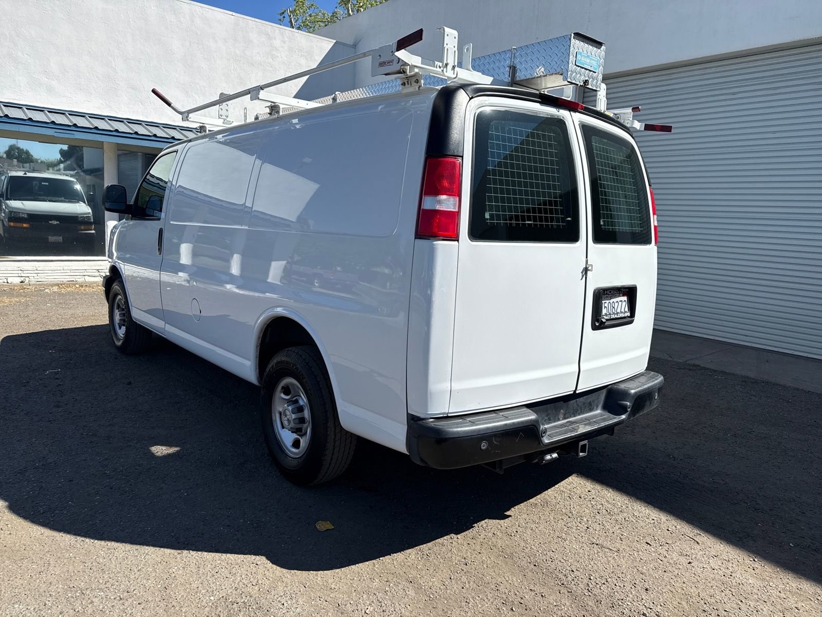 Used 2020 Chevrolet Express 3500 Work Van image 3