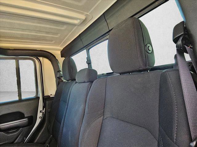 Used 2021 Jeep Gladiator Sport image 19