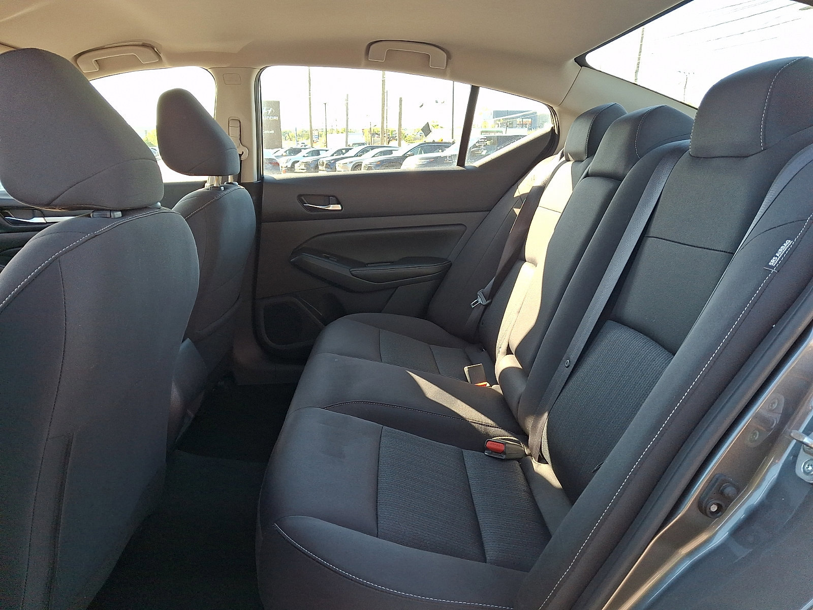 Used 2022 Nissan Altima 2.5 SV FWD image 10