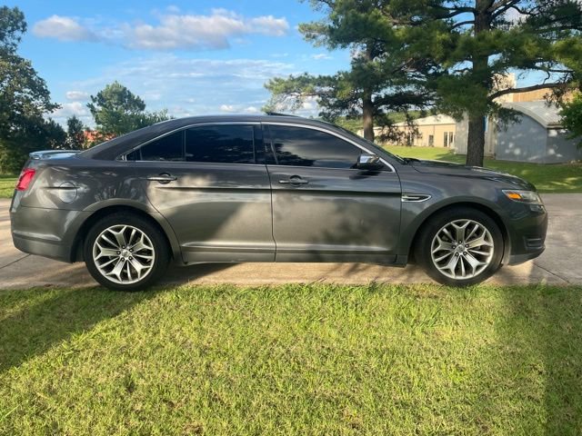 Used 2015 Ford Taurus Limited FWD image 11