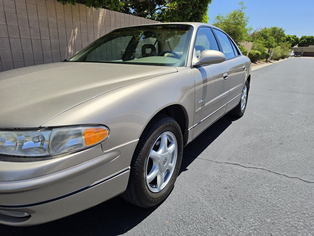 Used 2001 Buick Regal LS w/ Touring Pkg FWD image 18
