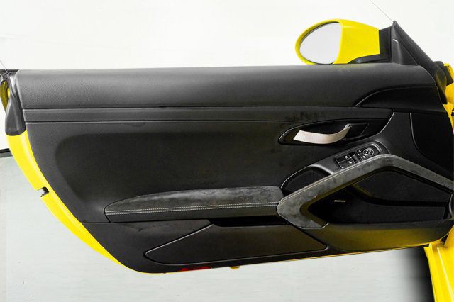 Used 2020 Porsche 718 Cayman GT4 image 34