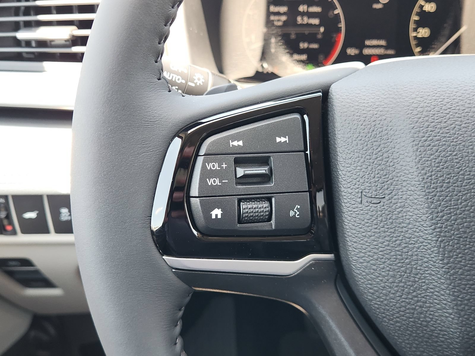 New 2026 Honda Odyssey EX-L image 32
