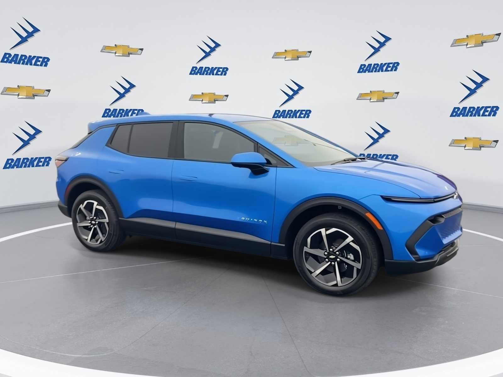 New 2026 Chevrolet Equinox EV LT image 2