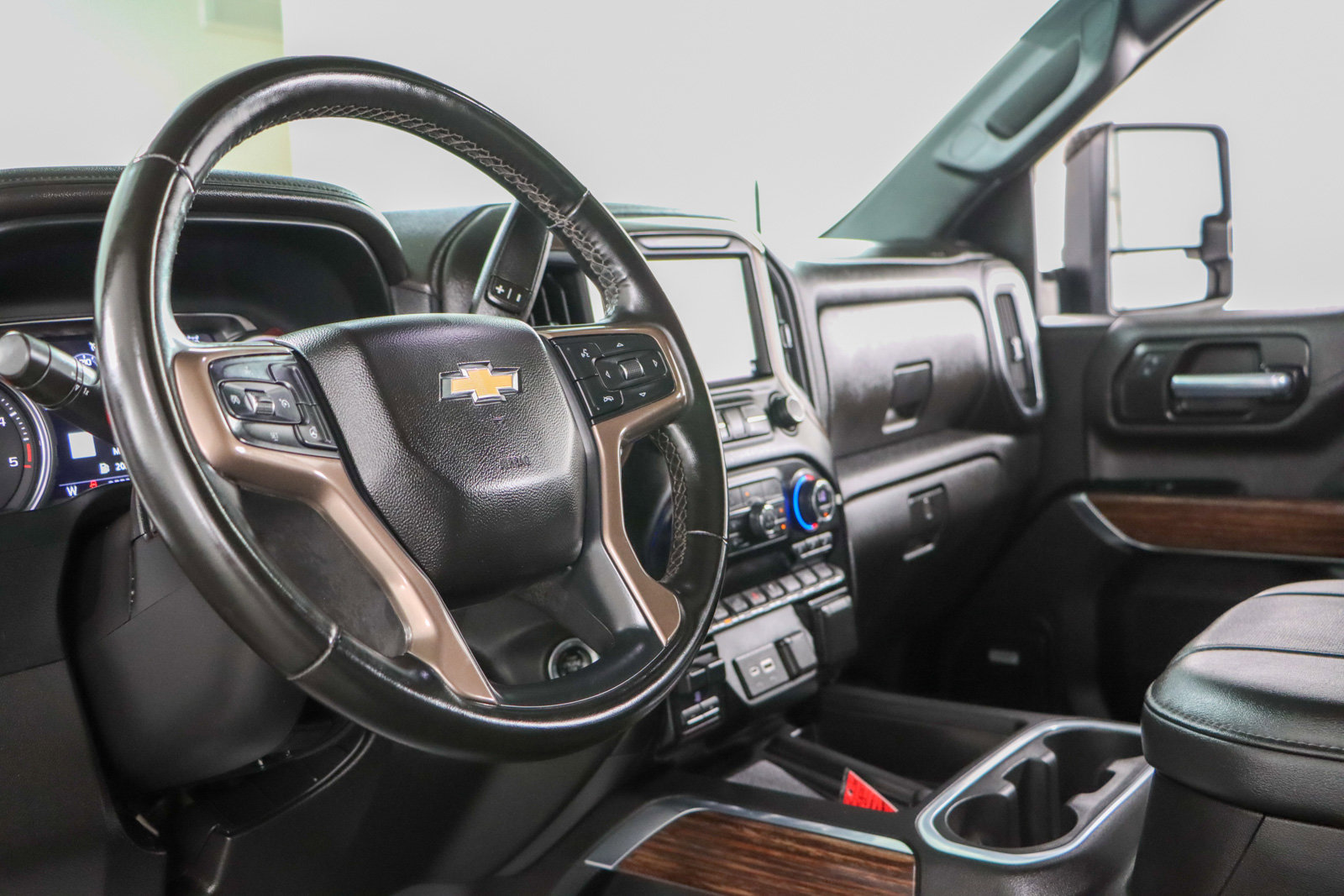 Used 2023 Chevrolet Silverado 2500 High Country image 26