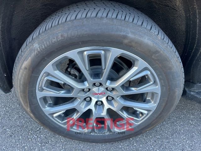 Used 2025 GMC Yukon XL Denali image 16