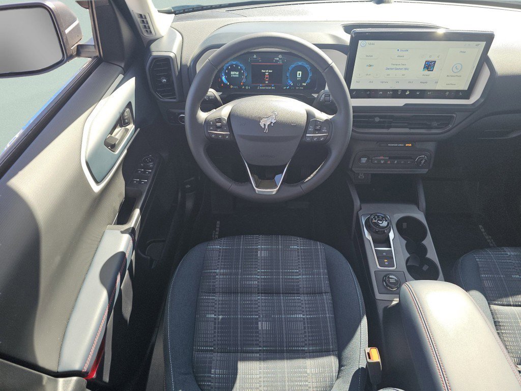 Used 2025 Ford Bronco Sport Heritage w/ Convenience Package image 4