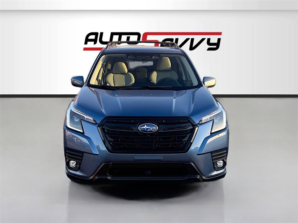 Used 2024 Subaru Forester Premium image 2