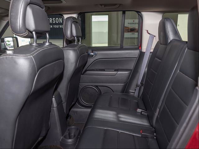 Used 2016 Jeep Patriot High Altitude AWD/4WD image 16