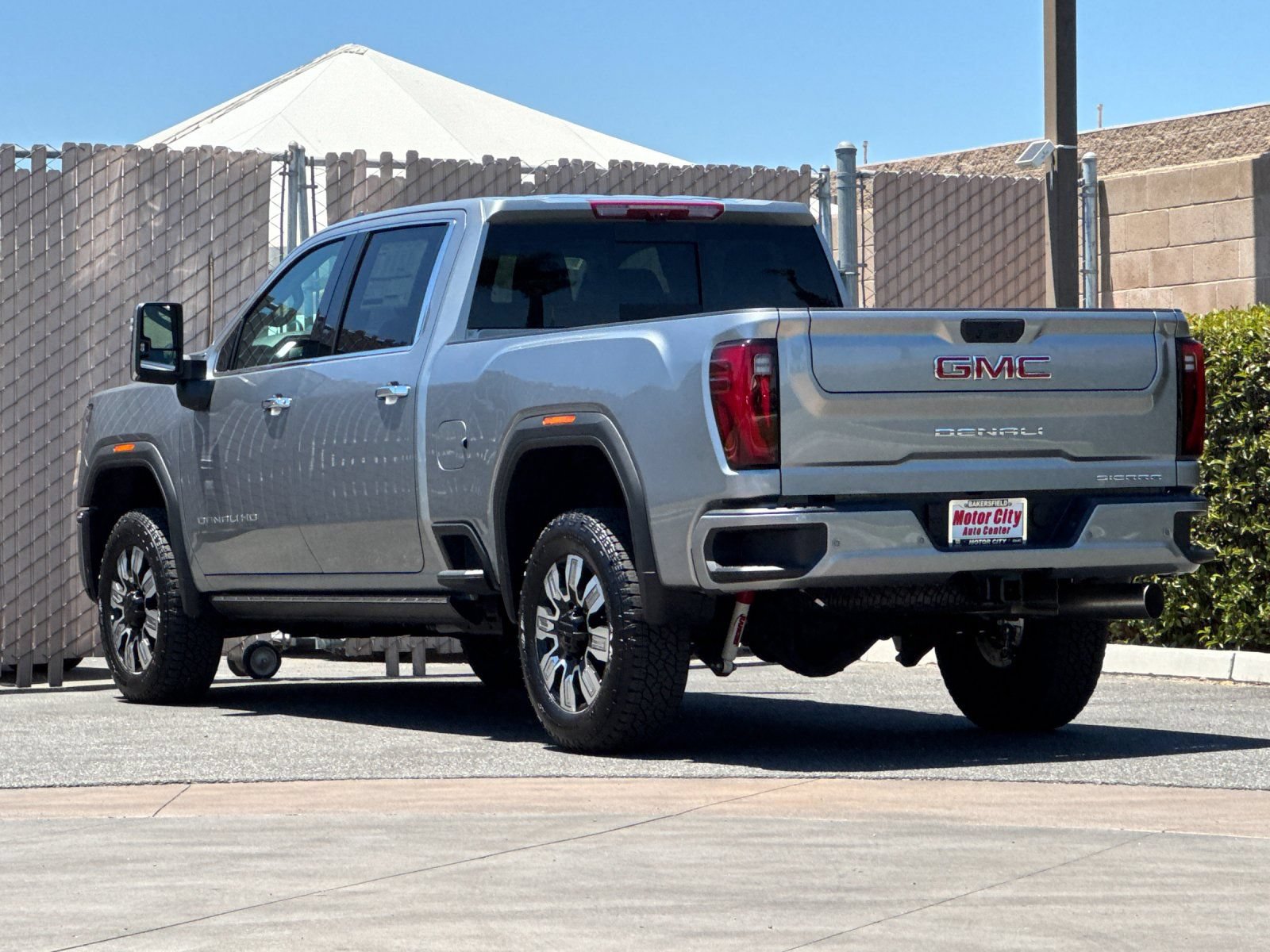 New 2026 GMC Sierra 3500 Denali w/ Denali Reserve Package AWD/4WD image 6