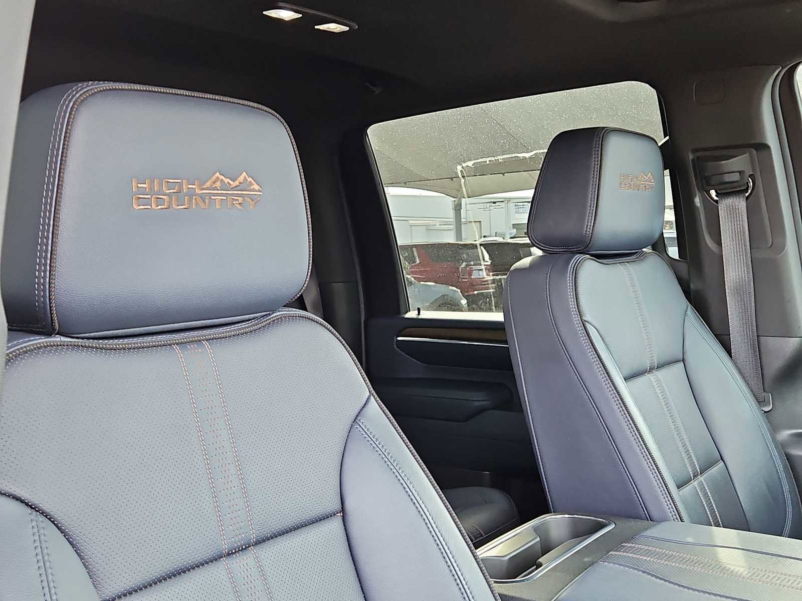 Used 2024 Chevrolet Silverado 2500 High Country w/ Technology Package image 18