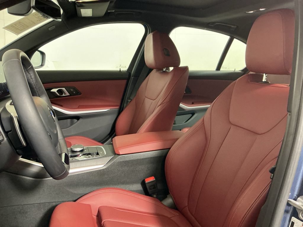Certified 2025 BMW 330i Sedan w/ Premium Package RWD image 26