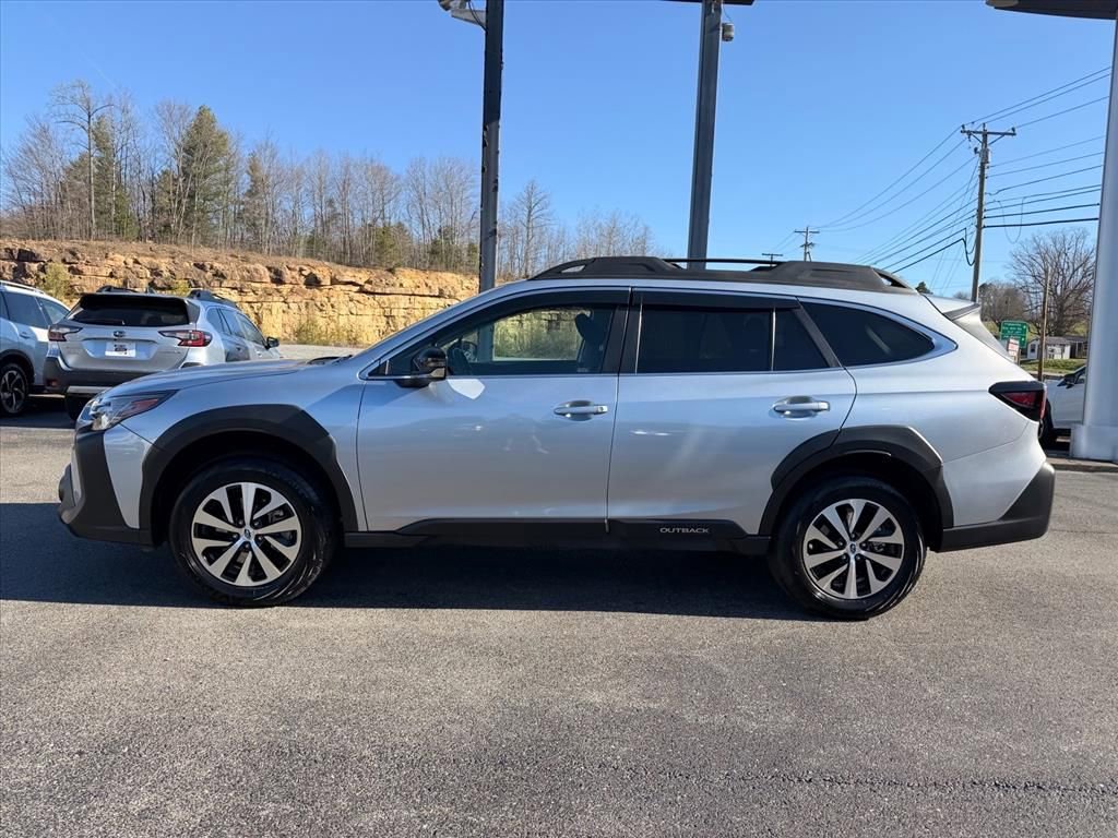 Certified 2025 Subaru Outback Premium image 4