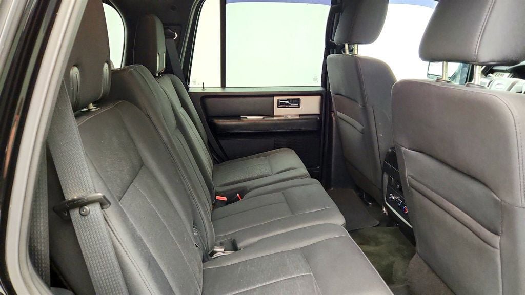 Used 2016 Ford Expedition XLT AWD/4WD image 21