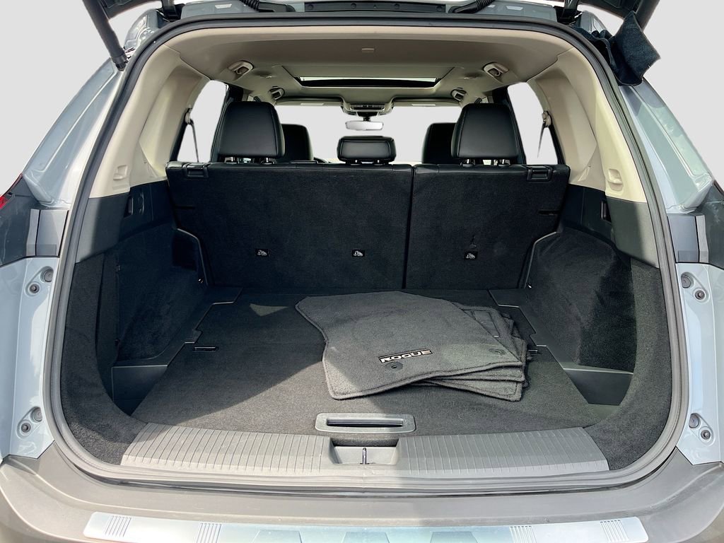 Used 2023 Nissan Rogue Platinum w/ Platinum Premium Package FWD image 33