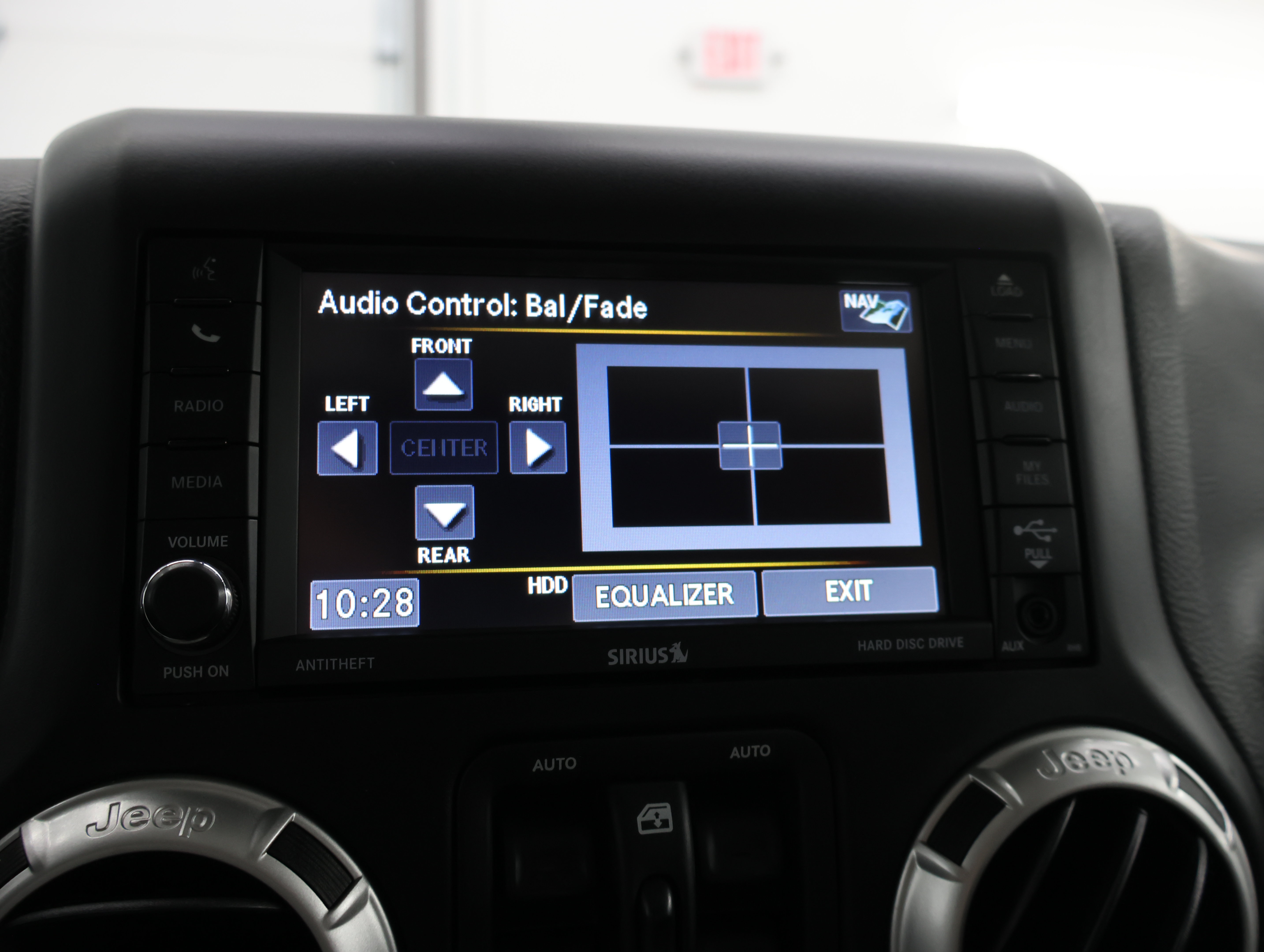 Used 2017 Jeep Wrangler Unlimited Sahara w/ Connectivity Group AWD/4WD image 47