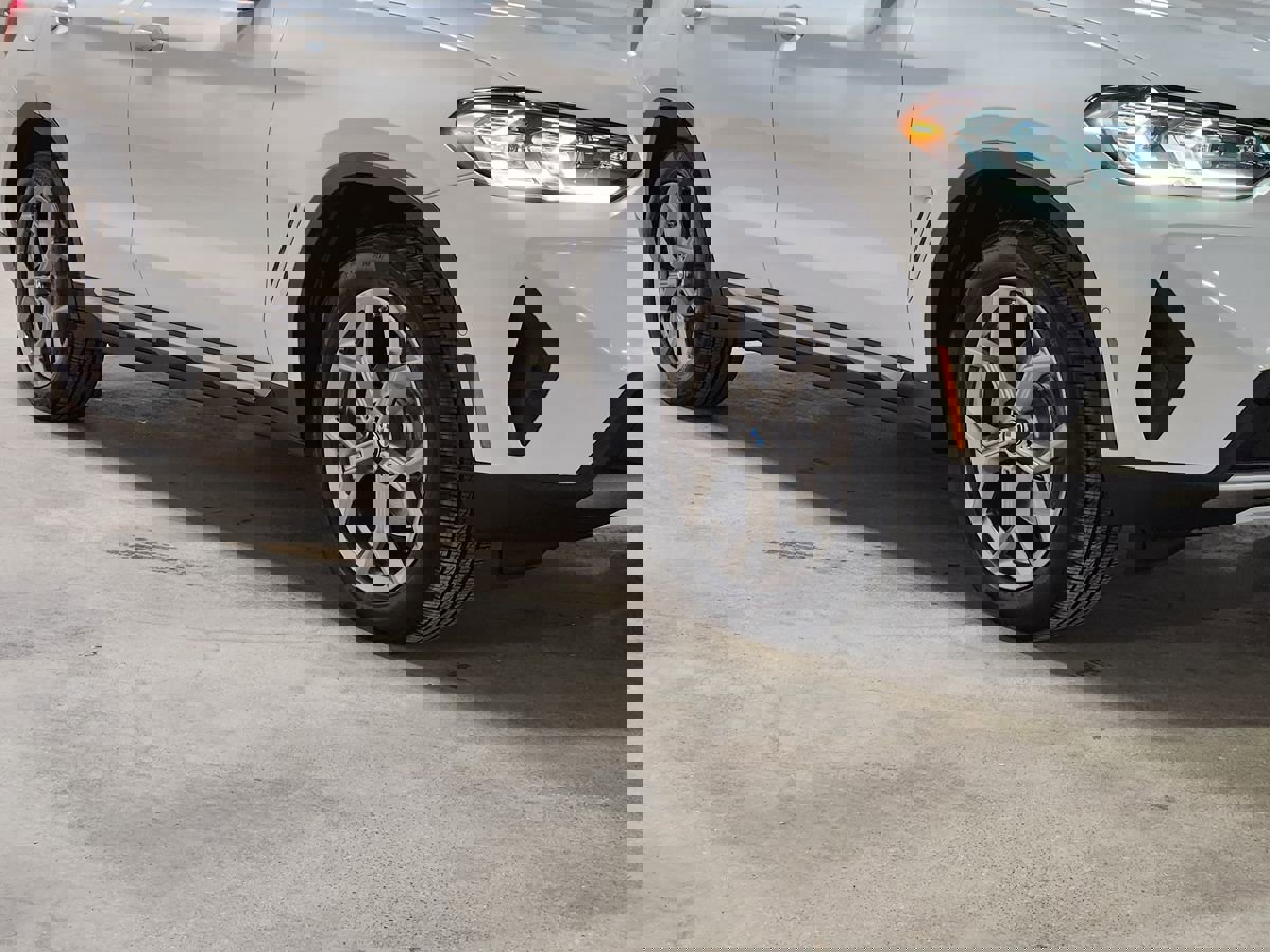 Used 2024 BMW X3 xDrive30i w/ Convenience Package w/ZPA image 16