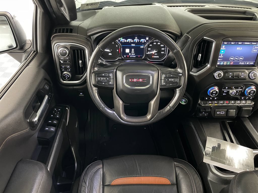Certified 2022 GMC Sierra 1500 AT4 w/ AT4 Premium Package AWD/4WD image 24