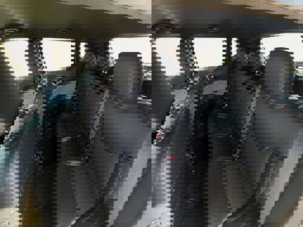 Used 2025 Jeep Compass Latitude image 12