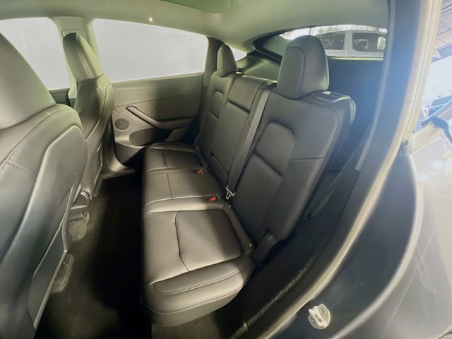 Used 2023 Tesla Model Y Performance image 25