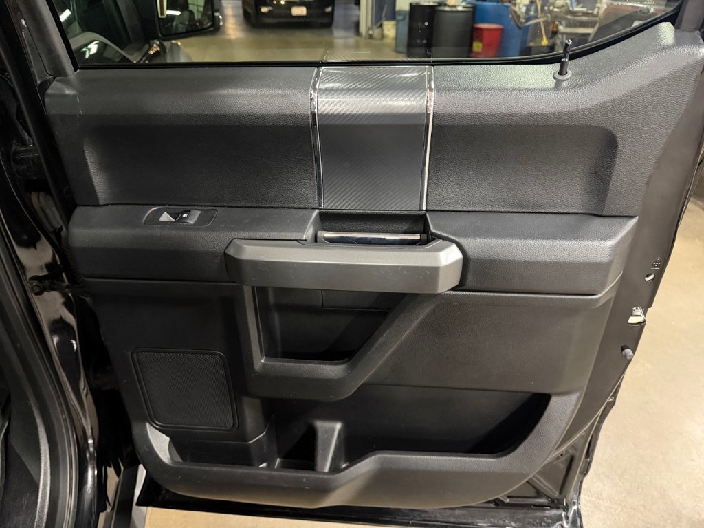 Used 2018 Ford F150 XLT w/ Equipment Group 302A Luxury AWD/4WD image 22