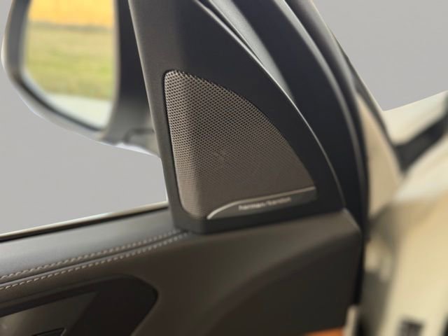 New 2026 BMW X5 xDrive40i w/ Premium Package AWD/4WD image 14