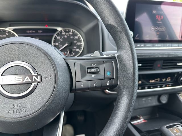 Used 2024 Nissan Rogue SV FWD image 22