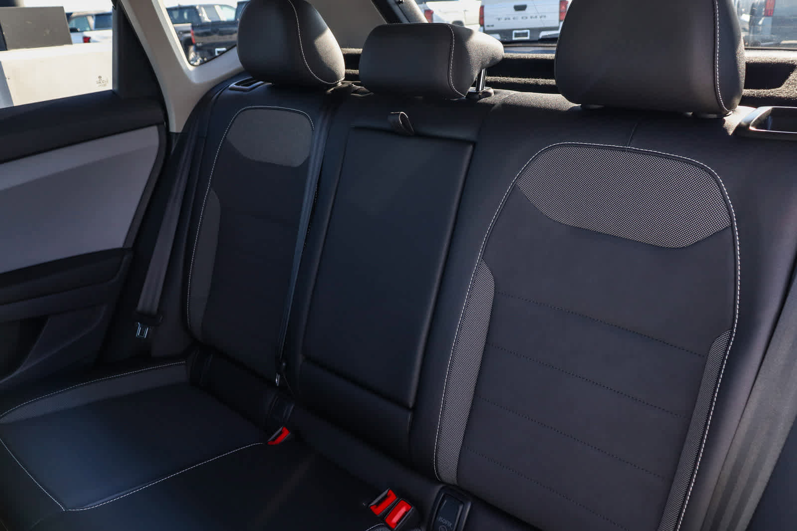 Used 2023 Volkswagen Taos SE image 19