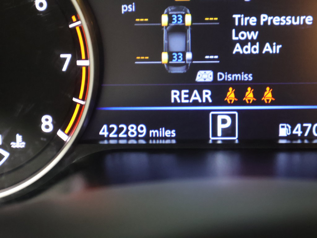 Used 2025 Nissan Altima 2.5 SV FWD image 37