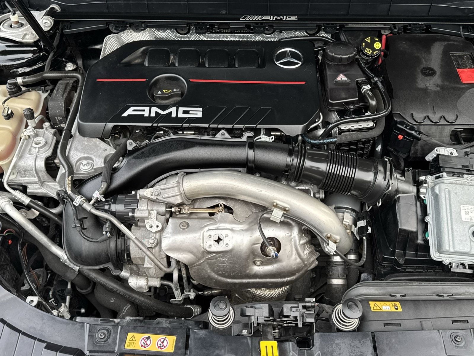 Used 2021 Mercedes-Benz GLB 35 AMG 4MATIC w/ Multimedia Package image 34