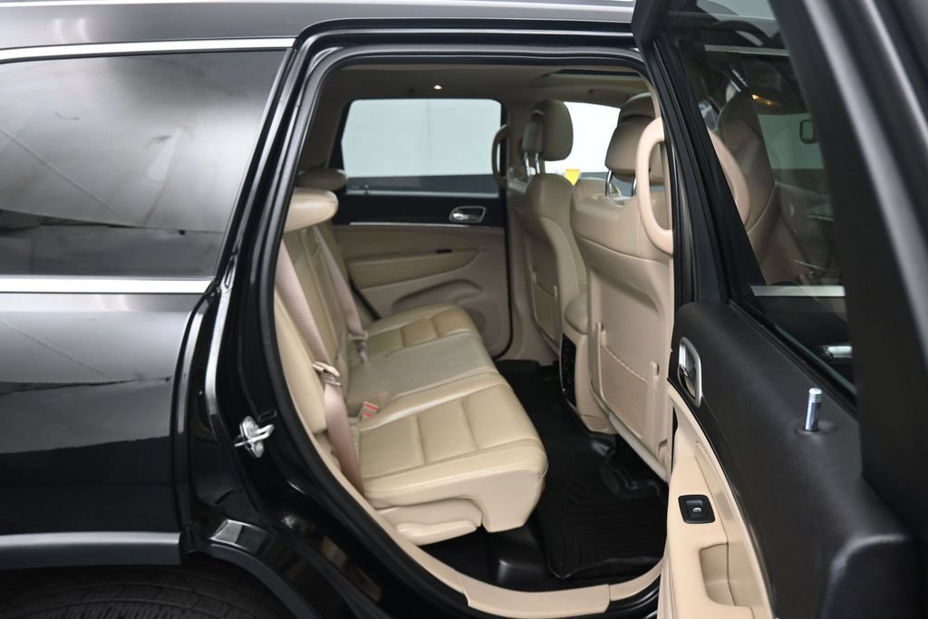 Used 2019 Jeep Grand Cherokee Limited AWD/4WD image 38