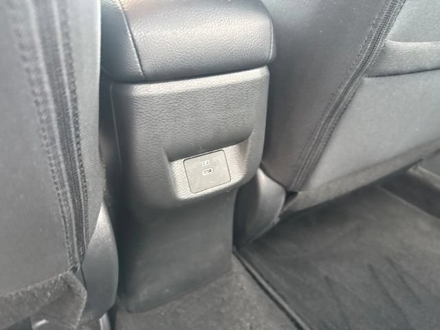 Used 2024 Nissan Versa SR FWD image 13