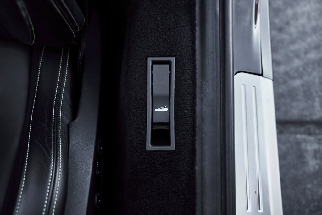 Used 2015 Ferrari 458 Spider RWD image 41