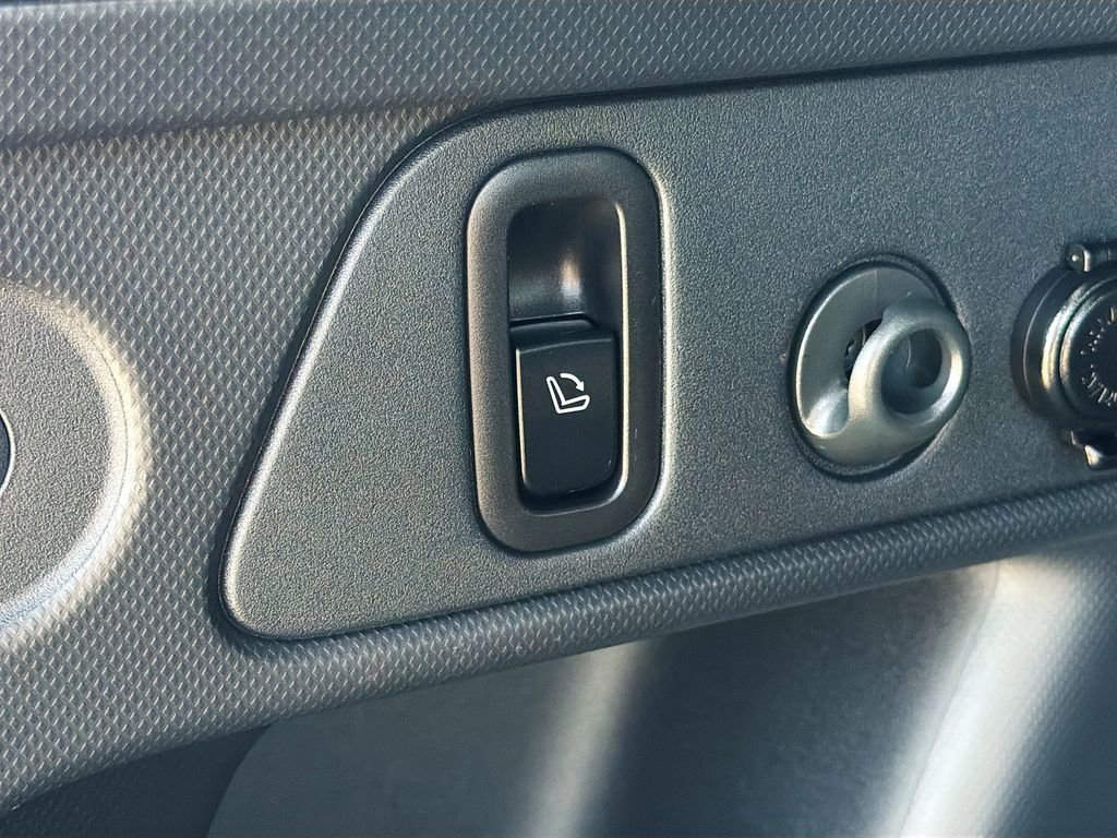 Used 2025 Subaru Forester Limited w/ Popular Package #1 image 13