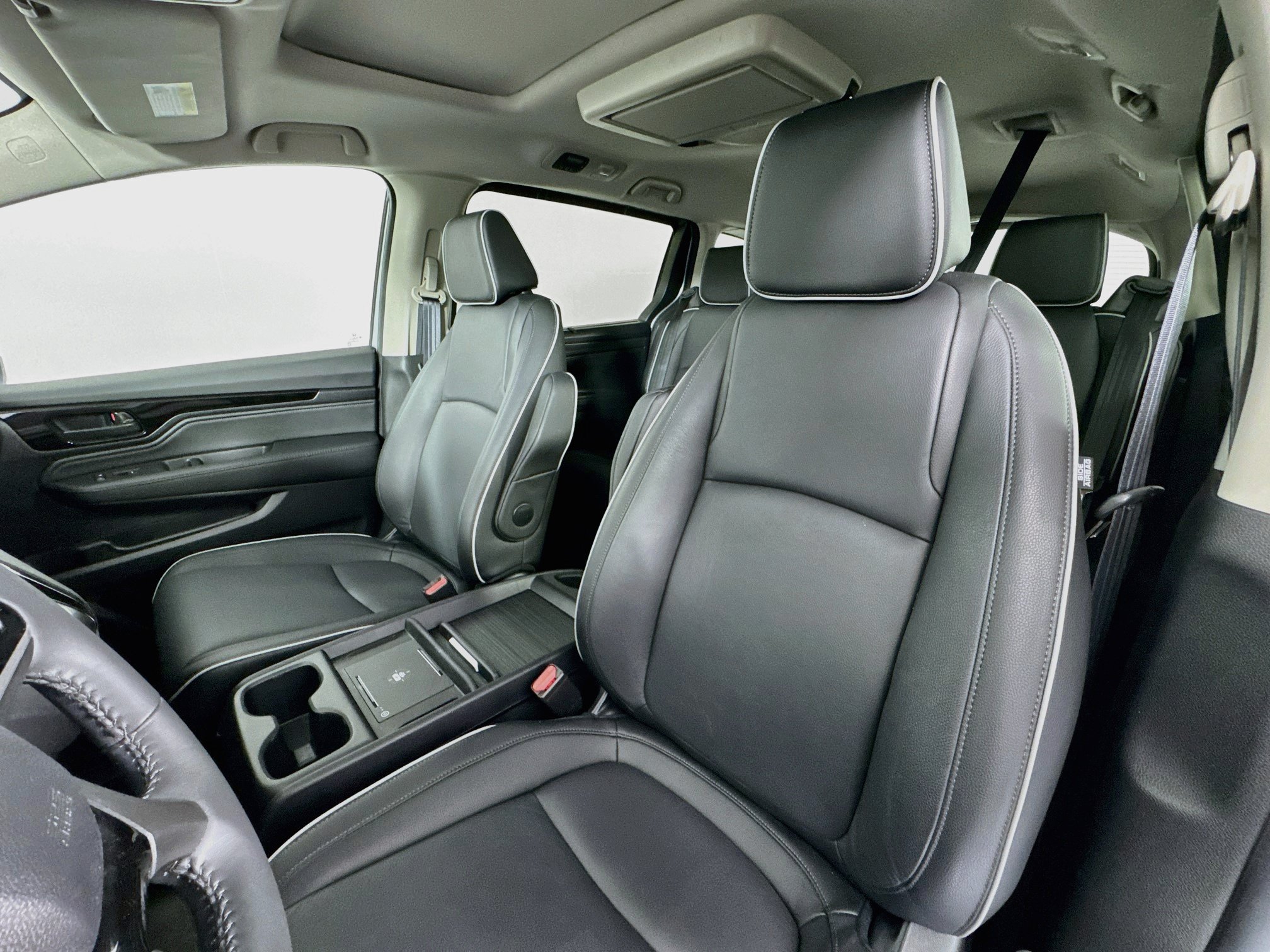 Certified 2025 Honda Odyssey Touring image 21