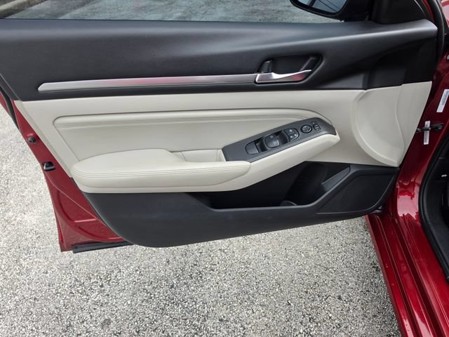 Used 2019 Nissan Altima 2.5 SV AWD/4WD image 17