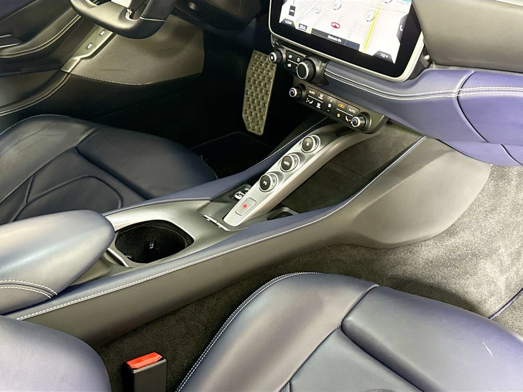 Used 2019 Ferrari Portofino RWD image 24