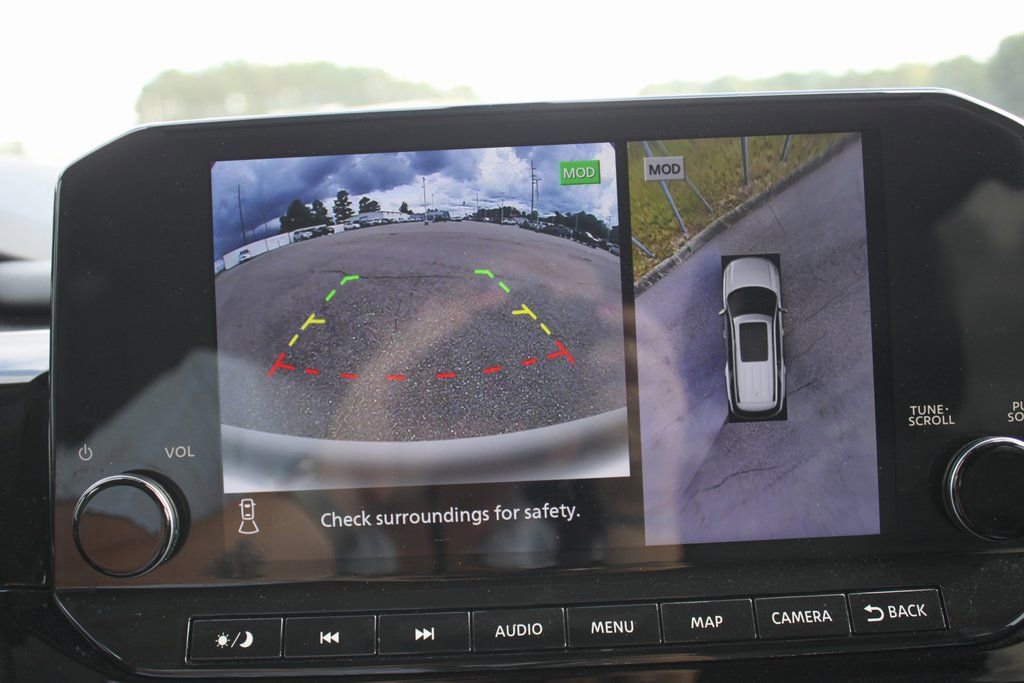 Used 2023 Nissan Pathfinder SL w/ Lighting Package (N92) image 18