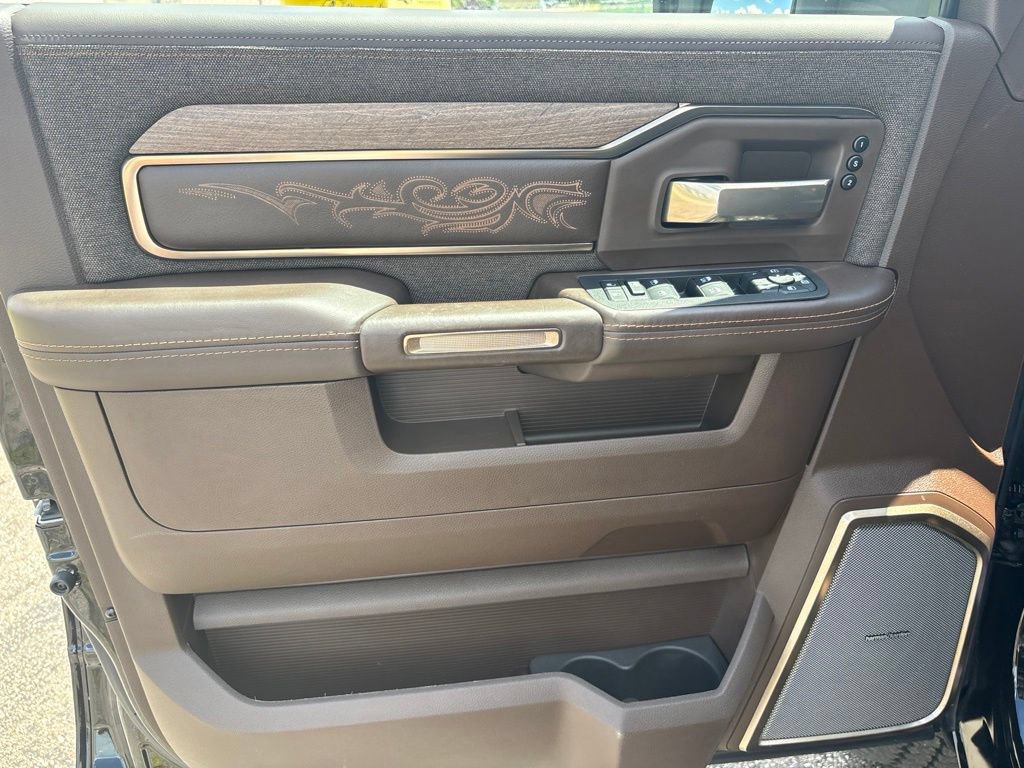 Certified 2025 RAM 3500 Longhorn AWD/4WD image 18
