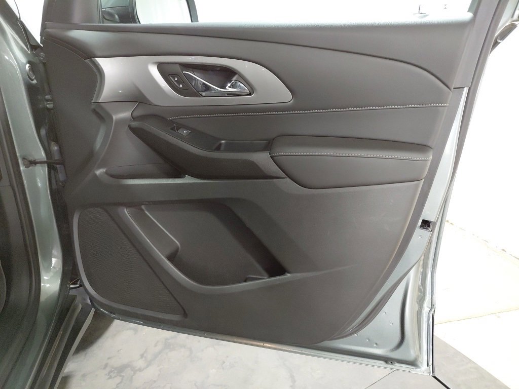 Used 2023 Chevrolet Traverse LT w/ LPO, Floor Liner Package image 22