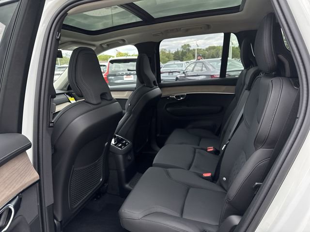 New 2025 Volvo XC90 T8 Plus w/ Protection Package Premier AWD/4WD image 25