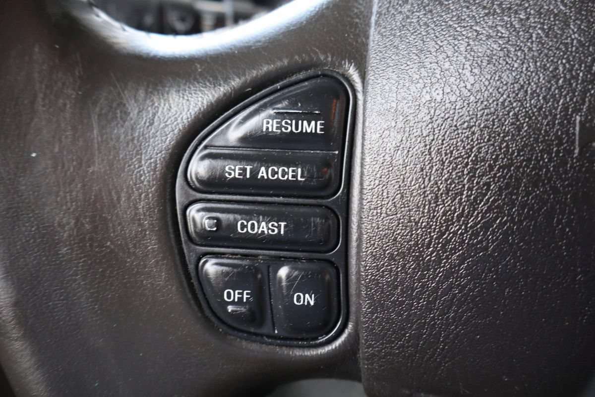 Used 2005 Ford Excursion Limited AWD/4WD image 31