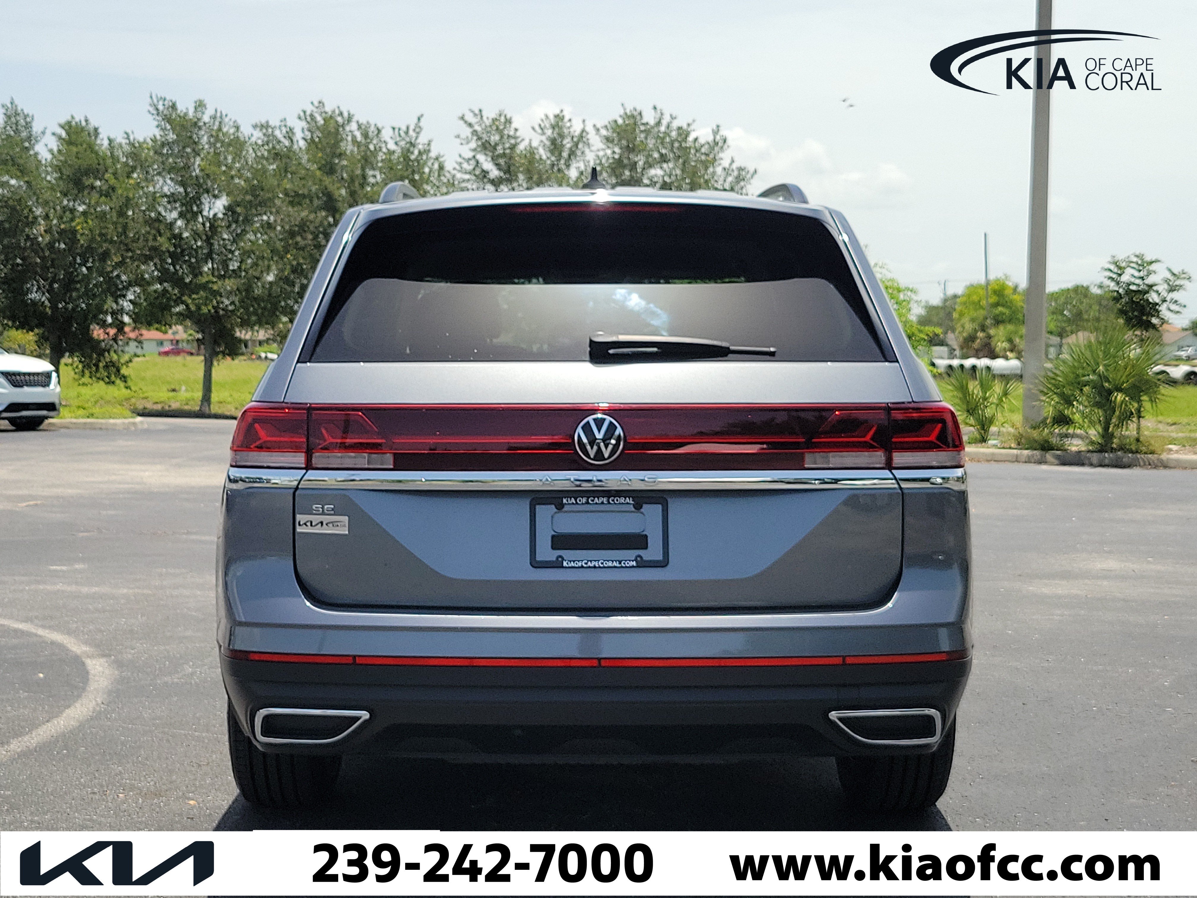 Used 2025 Volkswagen Atlas SE FWD image 5