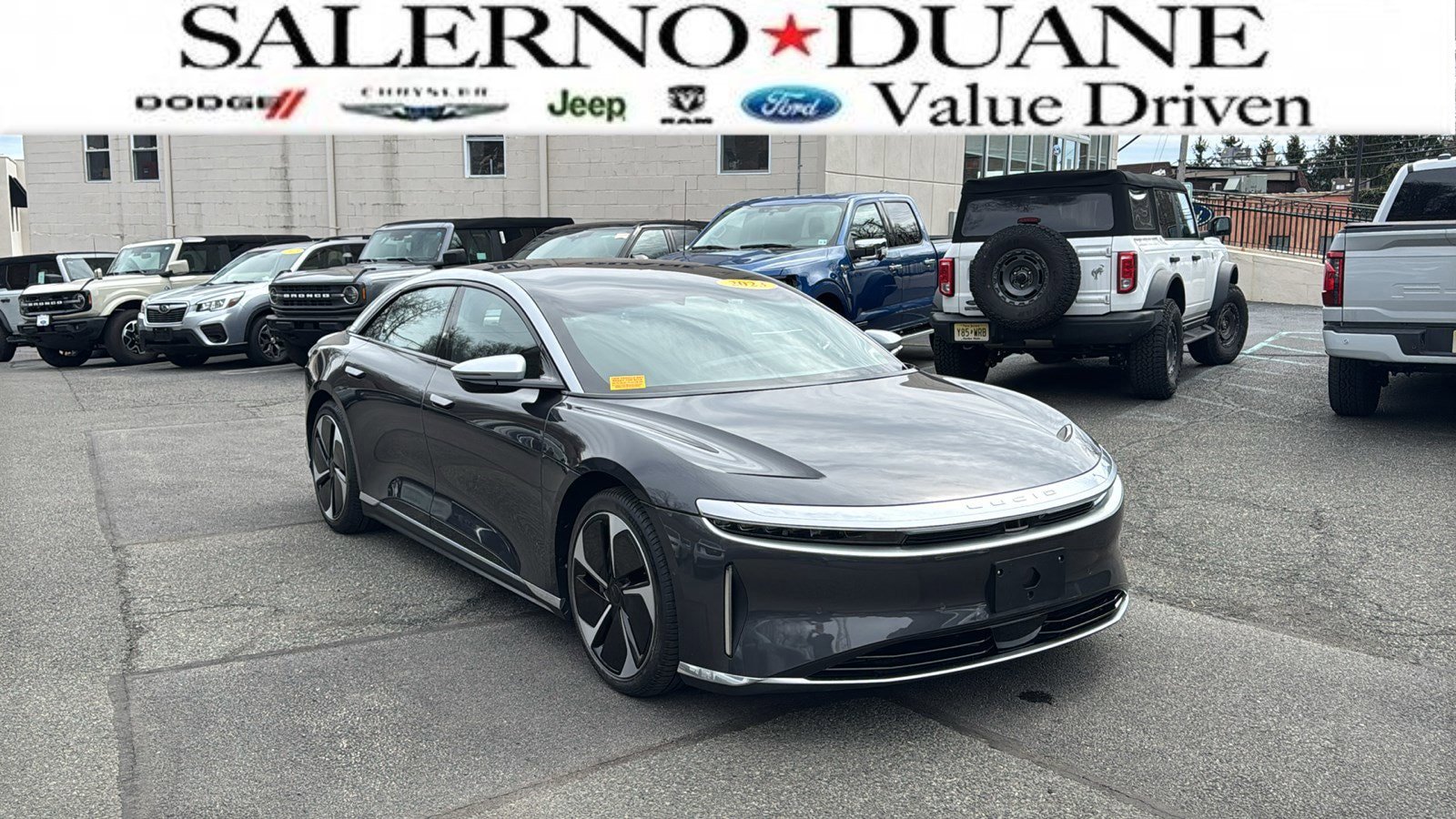 Used 2023 Lucid Air Grand Touring image 1