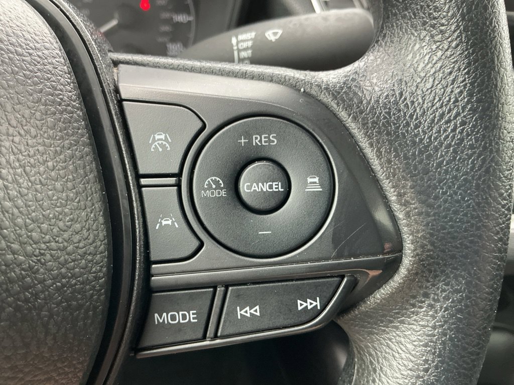 Used 2025 Toyota Corolla LE FWD image 23