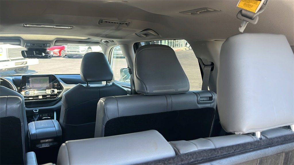 Used 2023 Toyota Highlander XLE image 45