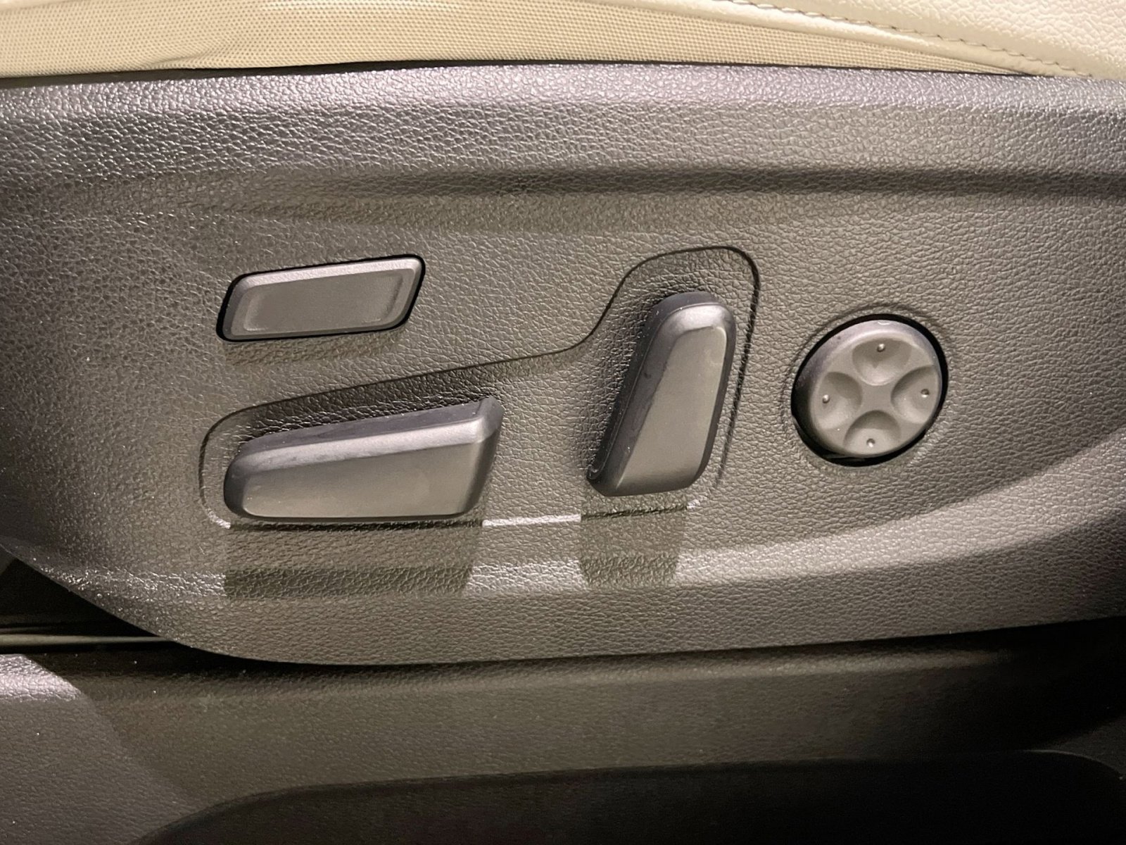 Used 2023 Kia Telluride SX image 24